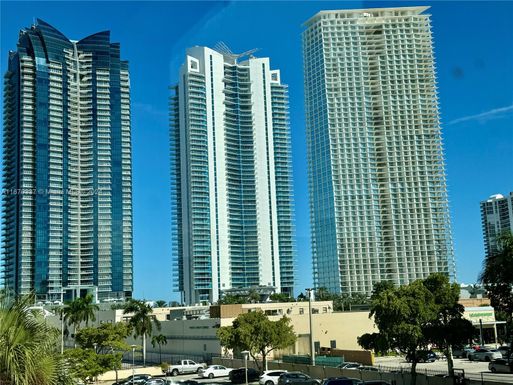 200 172nd St # 318, Sunny Isles Beach FL 33160