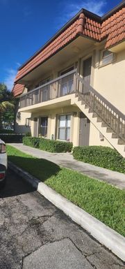 10064 NW 4th St # 204, Pembroke Pines FL 33024