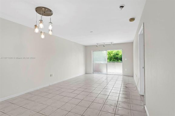 18001 N Bay Rd # 205, Sunny Isles Beach FL 33160