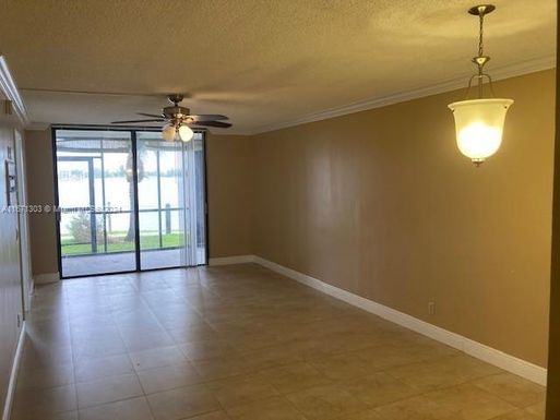 112 Lake Emerald Dr # 109, Oakland Park FL 33309