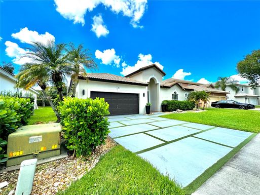 280 SW 167th Ave, Pembroke Pines FL 33027