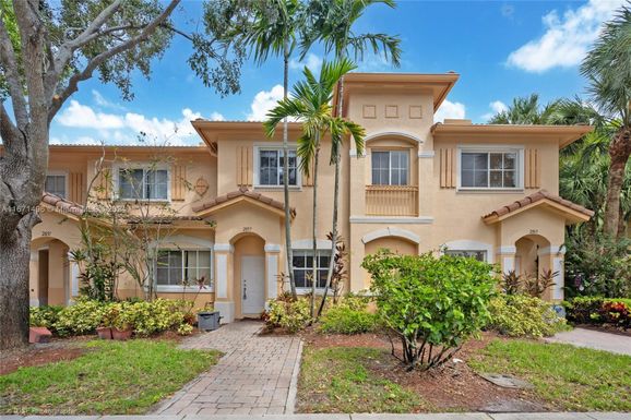 2857 SW 83rd Ter # 107, Miramar FL 33025