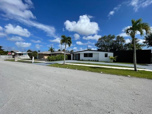 10460 SW 26th Ter, Miami FL 33165