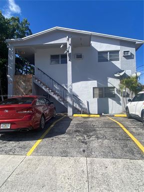 533 NW 32nd St # 6, Miami FL 33127