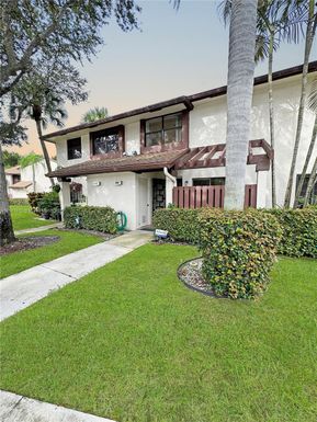 4306 N Carambola Cir N, Coconut Creek FL 33066