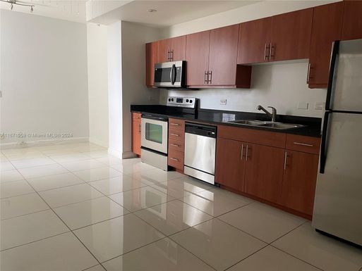 111 E Flagler St # 606, Miami FL 33131