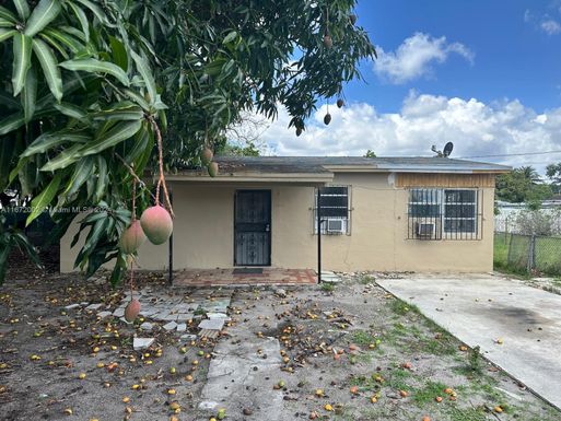 18020 NW 2nd Pl, Miami Gardens FL 33169