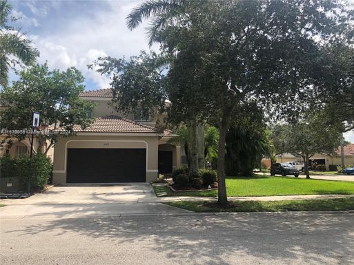 1620 Winterberry Ln, Weston FL 33327