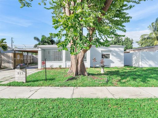 821 SW 25th St, Fort Lauderdale FL 33315