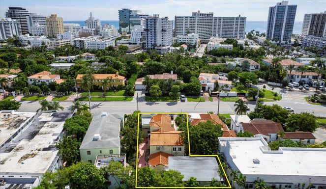 2822 Pine Tree Dr, Miami Beach FL 33140