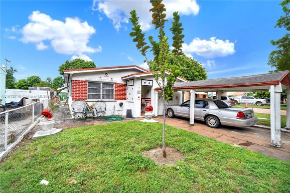 727 E 26th St, Hialeah FL 33013