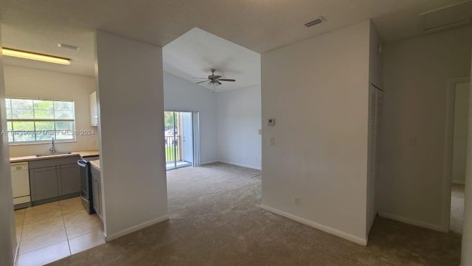 800 Cypress Park Way # P1, Deerfield Beach FL 33064