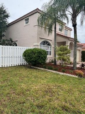 15604 NW 12th Rd, Pembroke Pines FL 33028