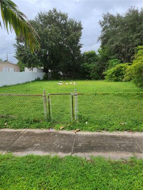 1851 Wilmington St, Opa-Locka FL 33054