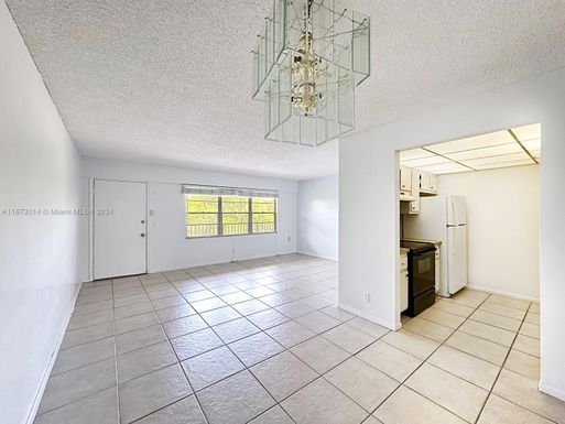 251 SW 132nd Way # 404H, Pembroke Pines FL 33027