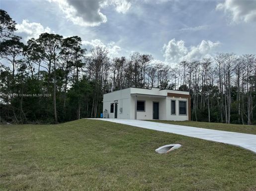 5005 Gramercy Rd, Other City - In The State Of Florida FL 33935