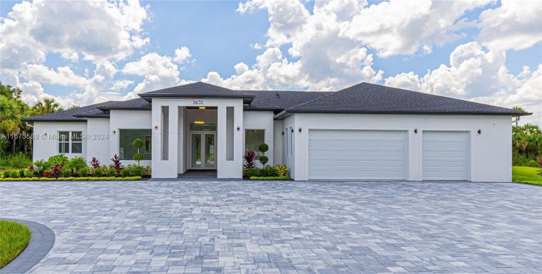 2632 30th AVE SE, Naples FL 34117