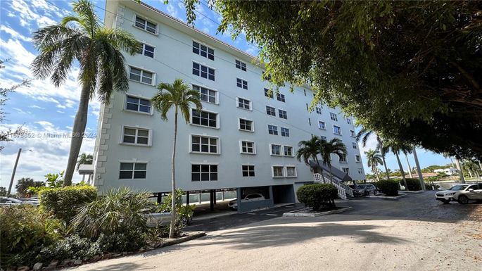 1881 Middle River Dr # 602, Fort Lauderdale FL 33305