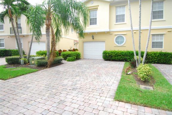 193 Santa Barbara Way # 193, Palm Beach Gardens FL 33410