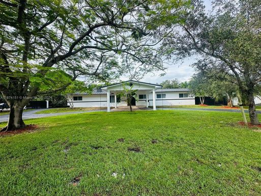 7695 SW 142nd St, Palmetto Bay FL 33158