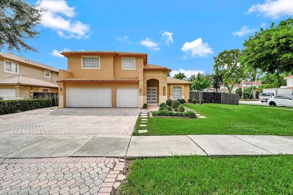 11382 NW 65th St, Doral FL 33178