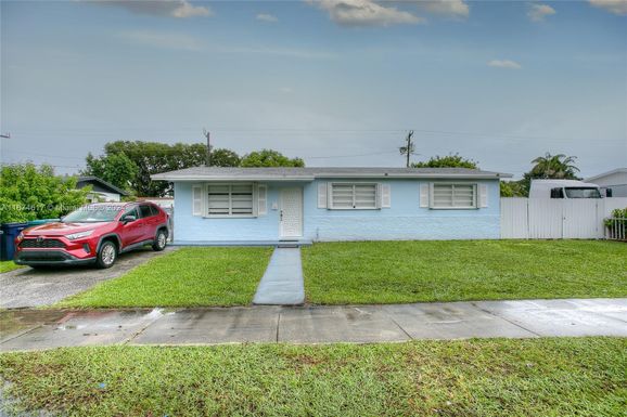 19621 SW 117th Ave, Miami FL 33177