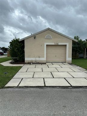 11000 SW 10th Ct, Pembroke Pines FL 33025