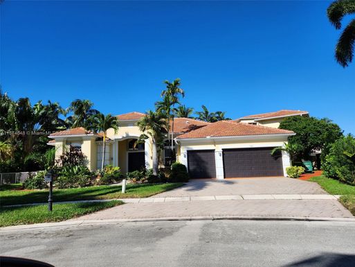 321 Windmill Palm Ave, Plantation FL 33324