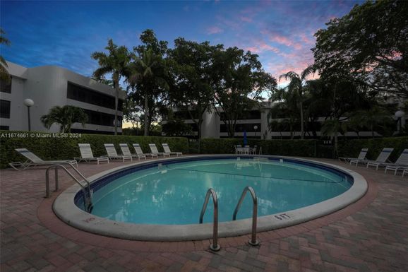 1490 Sheridan St # 6A, Hollywood FL 33020