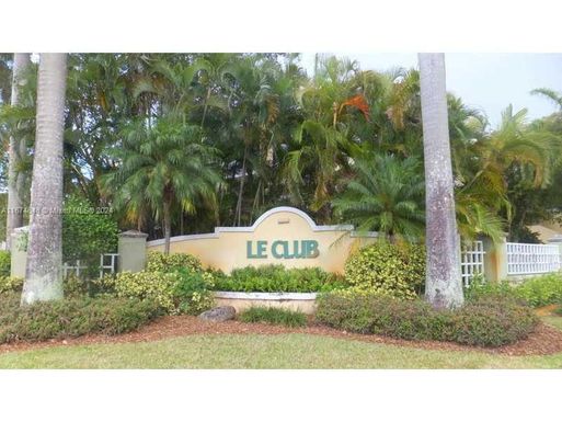 8580 SW 212 ST # 101, Cutler Bay FL 33189