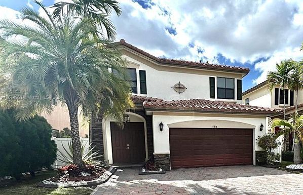 8818 W 33rd Ave, Hialeah FL 33018