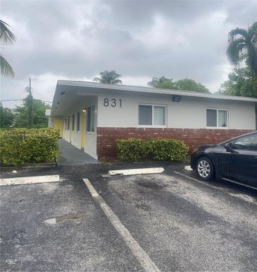 831 NW 1st Ave # 3, Fort Lauderdale FL 33311