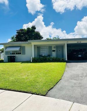 8920 SW 149th St, Palmetto Bay FL 33176