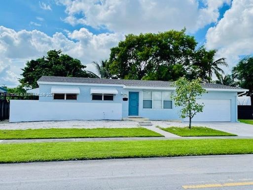 598 W 45th Pl, Hialeah FL 33012