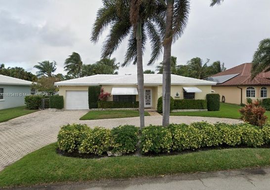 325 Cascade Ln, Palm Beach Shores FL 33404