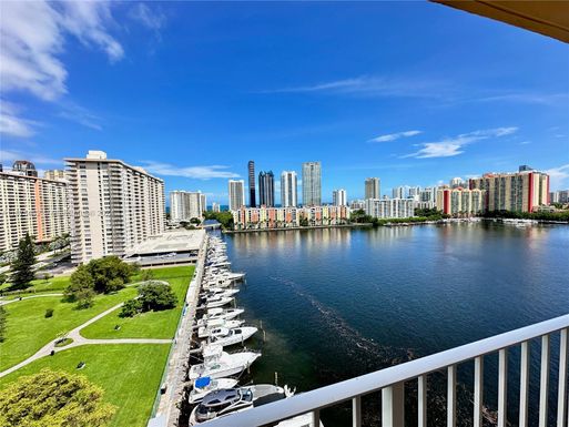 290 174th St # 1419, Sunny Isles Beach FL 33160