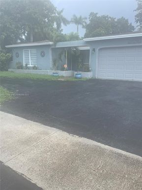 4390 NW 115th Ave, Sunrise FL 33323