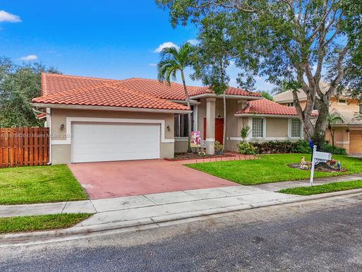 1260 SW 102nd Ave, Pembroke Pines FL 33025