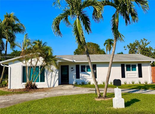 2809 SW 46th St, Dania Beach FL 33312