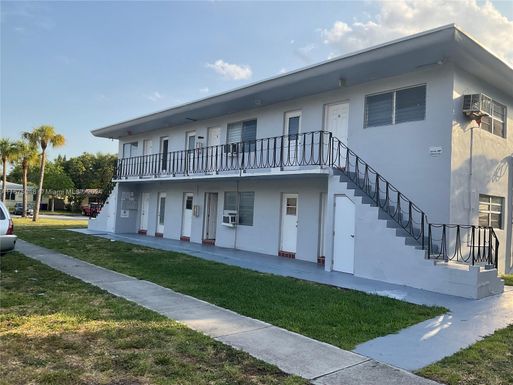 1999 NE 168th St # 6, North Miami Beach FL 33162