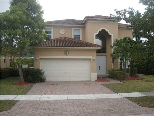 2237 Portofino Ave, Homestead FL 33033