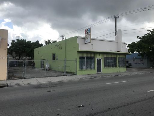 2401 NW 27th Ave, Miami FL 33142