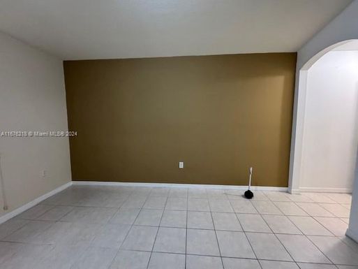 8906 W Flagler St # 202, Miami FL 33174