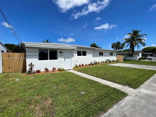 632 NW 6th Ct, Hallandale Beach FL 33009