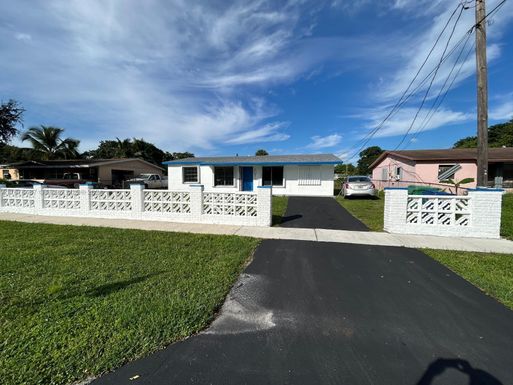 841 NW 33rd Ave, Lauderhill FL 33311