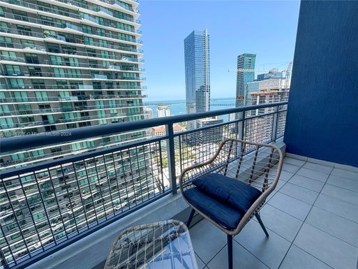 60 SW 13th St # 3212, Miami FL 33130