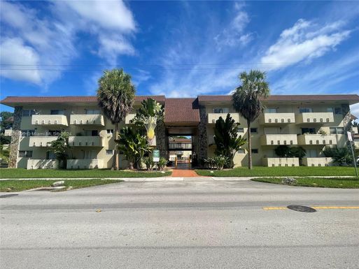 7505 SW 82nd St # 319, Miami FL 33143