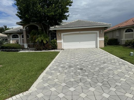 11257 NW 51st St, Coral Springs FL 33076