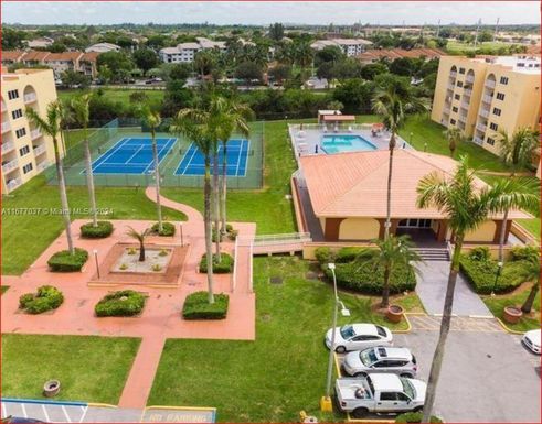 7000 NW 186th St # 126A, Hialeah FL 33015