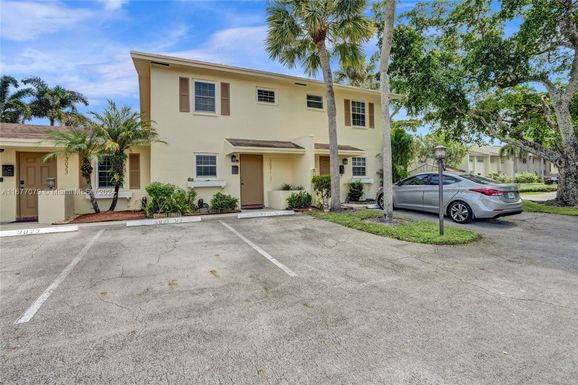 3021 NW 68th St # 11G, Fort Lauderdale FL 33309